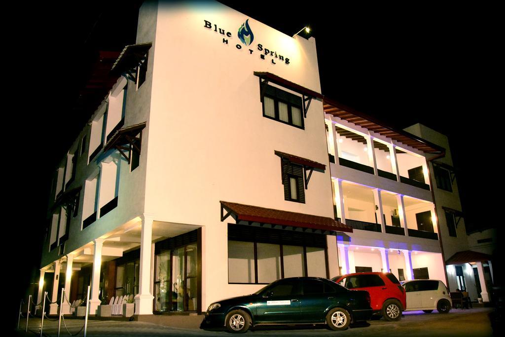 Blue Spring Hotel Wadduwa Eksteriør billede